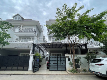 Twin Vila for Rent at Borey Phnom Penh Thmey Villa in Phnom Penh Capital