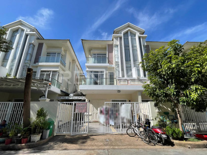Twin Villa for Rent at Borey Chip Mong Sensok Villa in Phnom Penh Capital
