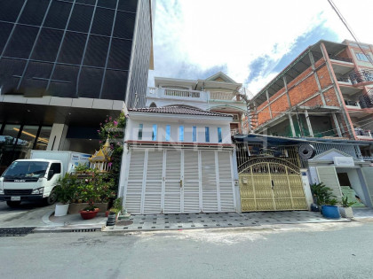 Shop House for Rent at Tuol Tumpung Ti Pir Flat in Phnom Penh Capital