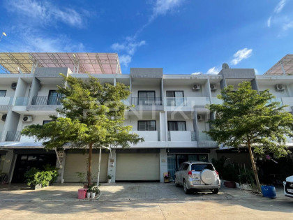Link House for Rent at Borey Arata, Sen Sok Villa in Phnom Penh Capital