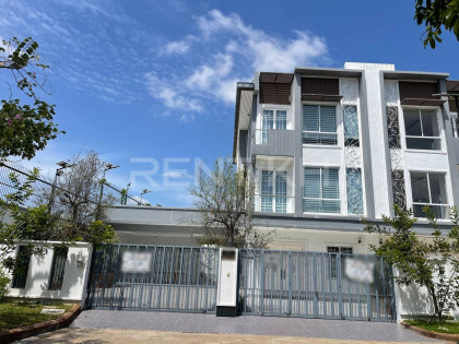 Twin Villa for Rent at Borey The Flora Villa in Phnom Penh Capital