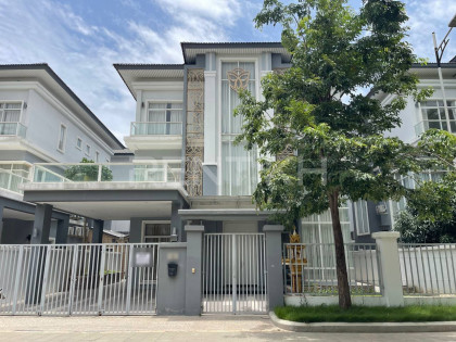 Villa for Rent at Borey Varina Sen Sok Villa in Phnom Penh Capital