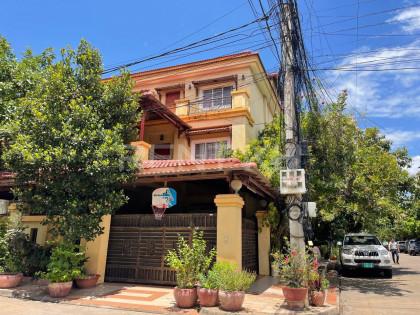 Twin Villa for Rent at Borey Piphup Thmei, Khan Sen Sok Villa in Phnom Penh Capital
