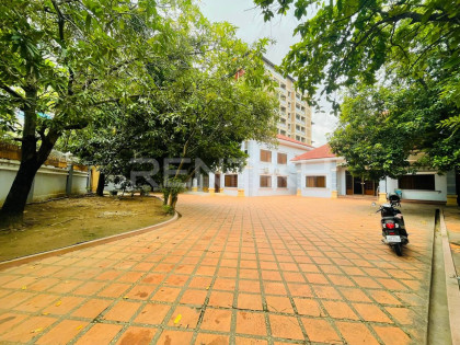 Single Villa for Rent at Tuol Kork Villa in Phnom Penh Capital