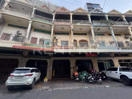 Hous for Rent at Sangket Tuol Kork Flat in Phnom Penh Capital