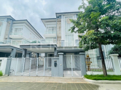 Single Villa for rent at Borey Varina Sen Sok Villa in Phnom Penh Capital