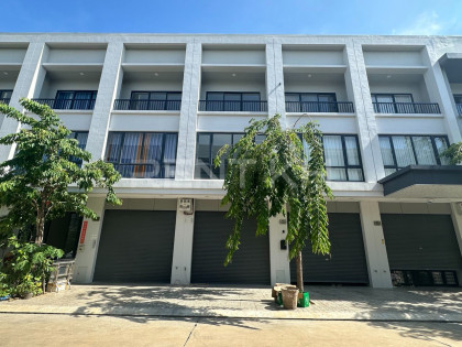 Shophouse at Borey Chipmong 6A Flat in Phnom Penh Capital