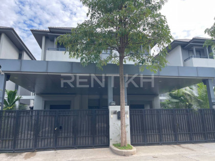 Queen Villa for Rent in Borey Chip Mong 50m Villa in Phnom Penh Capital