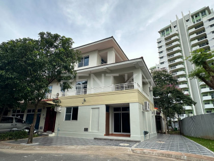 Link House for Rent at Borey​ Kamko City Villa in Phnom Penh Capital