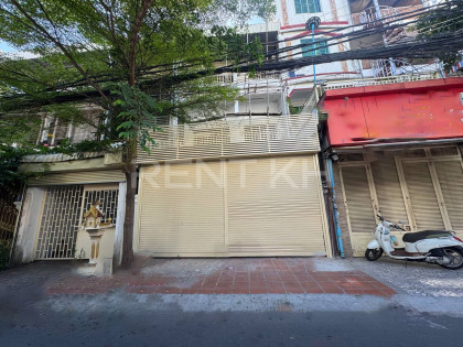 Shop House for Rent at Tuol Tumpung Ti Muoy Flat in Phnom Penh Capital