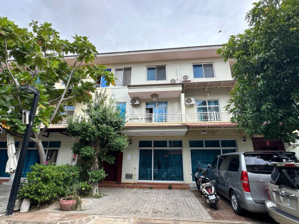 Link House for Rent at Borey​ Kamko City Villa in Phnom Penh Capital