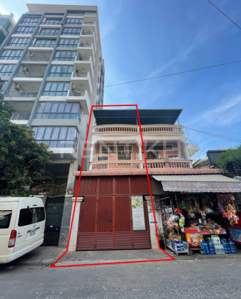 Shop House for Rent near Toul Tumpung Market Flat in Phnom Penh Capital