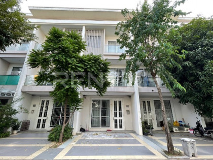 Link Villa  at Borey Chip Mong Sensok Villa in Phnom Penh Capital
