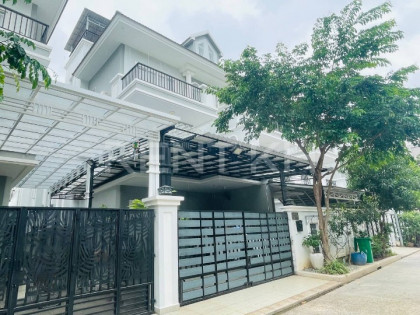 Twin Villa for Rent at Borey Phnom Penh Thmei Villa in Phnom Penh Capital