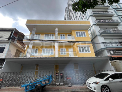 Shop House for Rent near Independence Monument Flat in Phnom Penh Capital