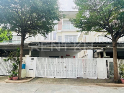 Twin Villa for Rent at Borey Chip Mong Sensok Villa in Phnom Penh Capital