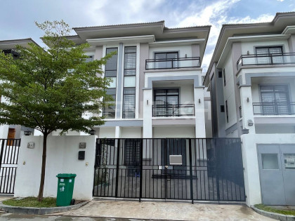 Villa Twin for Rent in Borey Rith Villa in Phnom Penh Capital