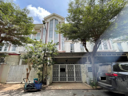 Link House for Rent in Borey Chip Mong Sen Sok Villa in Phnom Penh Capital