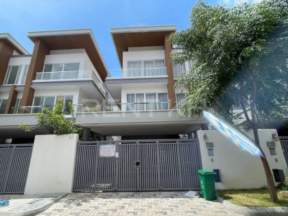 Twin  Villa for Rent at Borey  Orkide The Pochentong Villa in Phnom Penh Capital