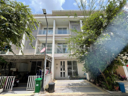 Villa Link House for Rent in Borey Chip Mong Sen Sok Villa in Phnom Penh Capital