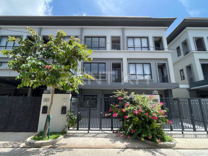 Flat for Rent at Borey Chip Mong Land 6A Flat in Phnom Penh Capital