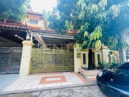 Twin Villa for Rent at Borey Pibwah Thmey Villa in Phnom Penh Capital
