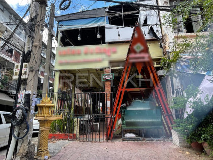 Shop House for Rent at  Phsar Kandal Flat in Phnom Penh Capital