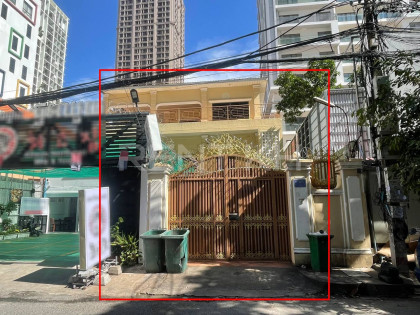 Shop House for Rent at Sangkat BKK1 Flat in Phnom Penh Capital