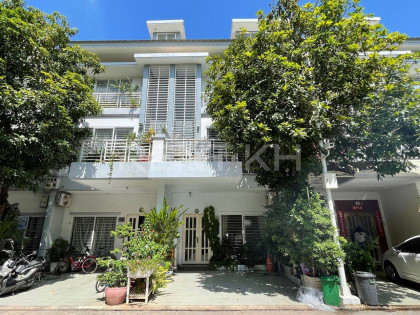 Link House for Rent at Borey Borey Peng Huoth The Star Emerald 1 Villa in Phnom Penh Capital