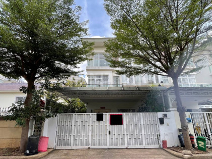 Villa Twin for Rent at Borey Chip Mong Sen Sok Villa in Phnom Penh Capital