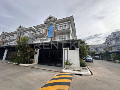 Twin Villa for Rent in Borey Vimean Phnom Penh Villa in Phnom Penh Capital