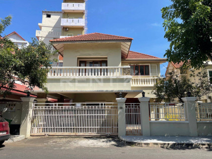 Twin Villa for Rent at Borey Sunway Villa in Phnom Penh Capital