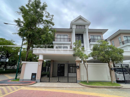 Twin Villa for Rent at Borey Peng Huoth The Star Mera Garden Villa in Phnom Penh Capital