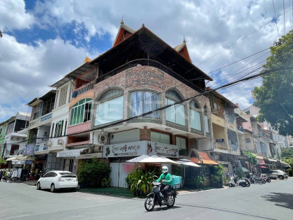 Shop House for Rent Near Toul Kouk Market Flat in Phnom Penh Capital