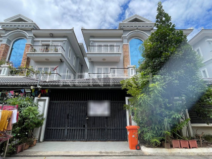 Villa Twin for Rent in Borey Vimean Phnom Penh Villa in Phnom Penh Capital