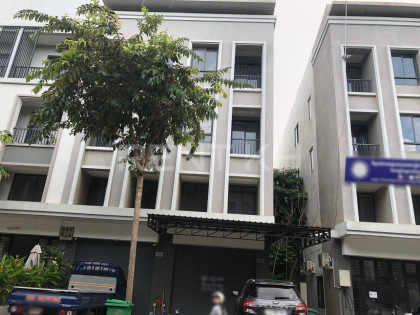 Flat for Rent at Borey Chip Mong Land Park 598 Flat in Phnom Penh Capital