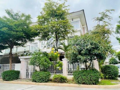 Single villa for rent at Borey Chip Mong Sen Sok Villa in Phnom Penh Capital