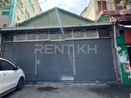 Shophouse for rent near Independence monument Warehouse in Phnom Penh Capital