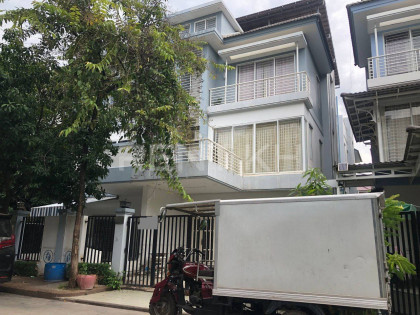 Villa Twin for Rent in Borey Peng Huoth The Star Premiere Villa in Phnom Penh Capital