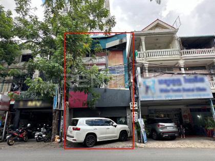 Shop House for Rent near Tuol Tumpung Market Flat in Phnom Penh Capital