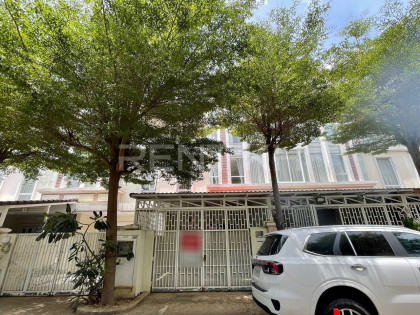 Link House for Rent in Borey Chip Mong Sen Sok Villa in Phnom Penh Capital