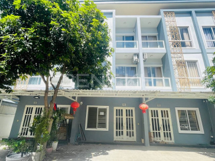 Link Villa for Rent at Borey Varina Sen Sok Villa in Phnom Penh Capital