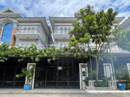 Villa Twin for Rent in Borey Vimean Phnom Penh Villa in Phnom Penh Capital