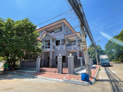 Twin Villa for Rent at Borey Piphup Tmey Sen Sok Villa in Phnom Penh Capital