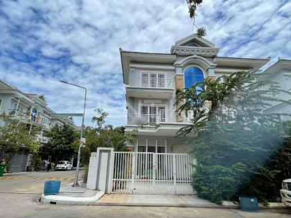 Villa Twin for Rent in Borey Vimean Phnom Penh Villa in Phnom Penh Capital