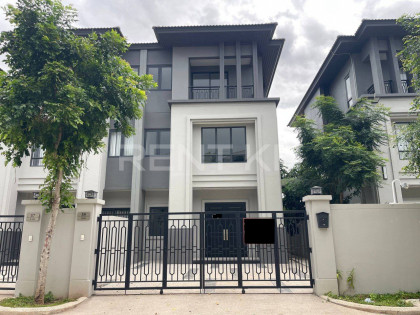 Villa Twin for Rent at Borey Chip Mong Land Grand Phnom Penh Villa in Phnom Penh Capital
