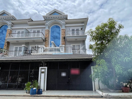 Villa Twin for Rent in Borey Vimean Phnom Penh Villa in Phnom Penh Capital