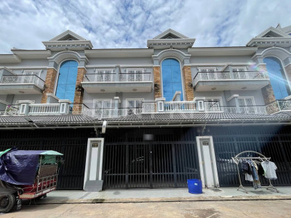 Link House for Rent in Borey Vimean Phnom Penh Villa in Phnom Penh Capital