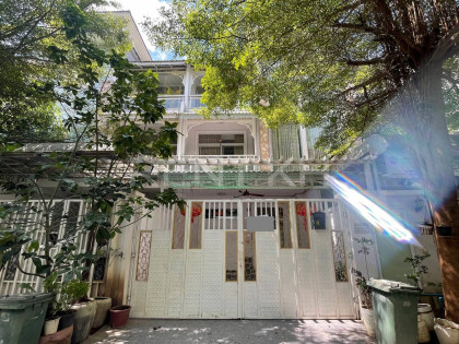 Villa Twin for Rent in Borey Orkide Villa The Royal Villa in Phnom Penh Capital
