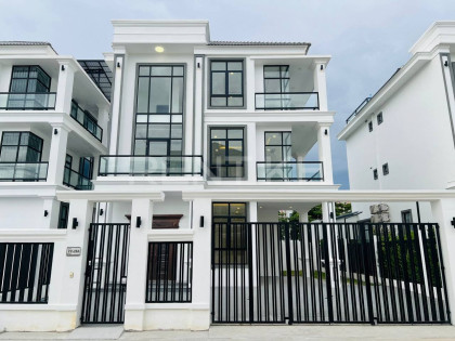 Queen Villa  for Rent at Borey Vistar Villa in Phnom Penh Capital